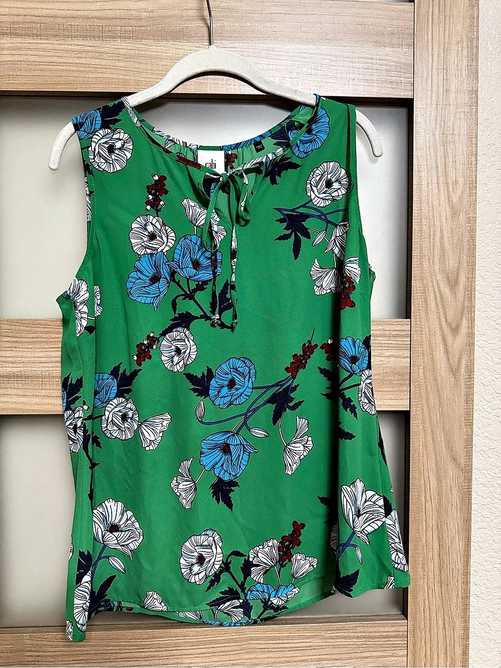 Cabi Primrose Blouse Floral Green & Blue Size Medium